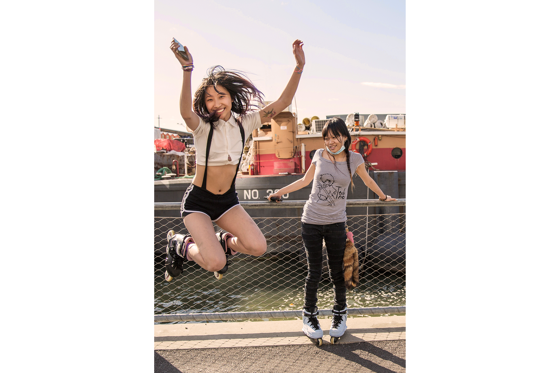 18_Skater-girl-jumping